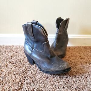 corral indie spirit ankle cowgirl bootie distressed gray western slip on 7.5